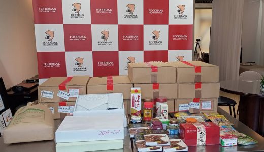 ジョイフル様から社内フードドライブ品のご提供